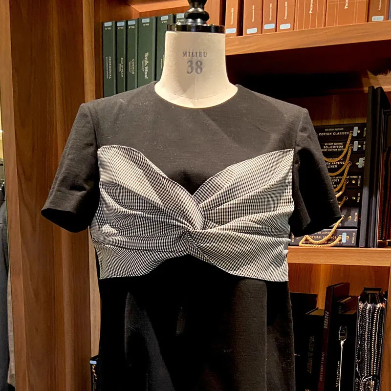 イズントのレディース（黒×チェック）ワンピース